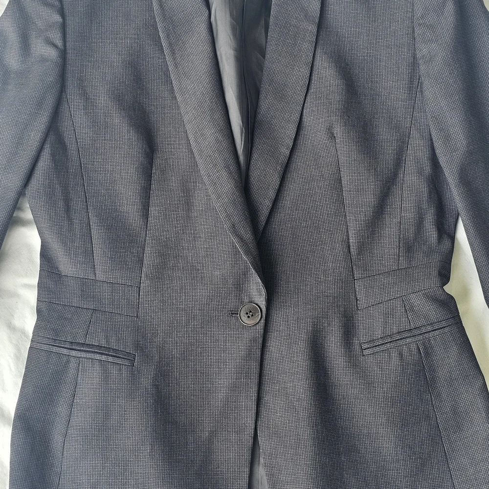 Giorgio Armani Le Collezioni Blazer Vintage 90s Size 6 100% Virgin Wool